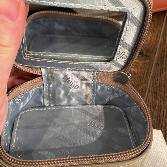 𝅺beijo patent leather Handbag purse bundle - Picture 6 of 10